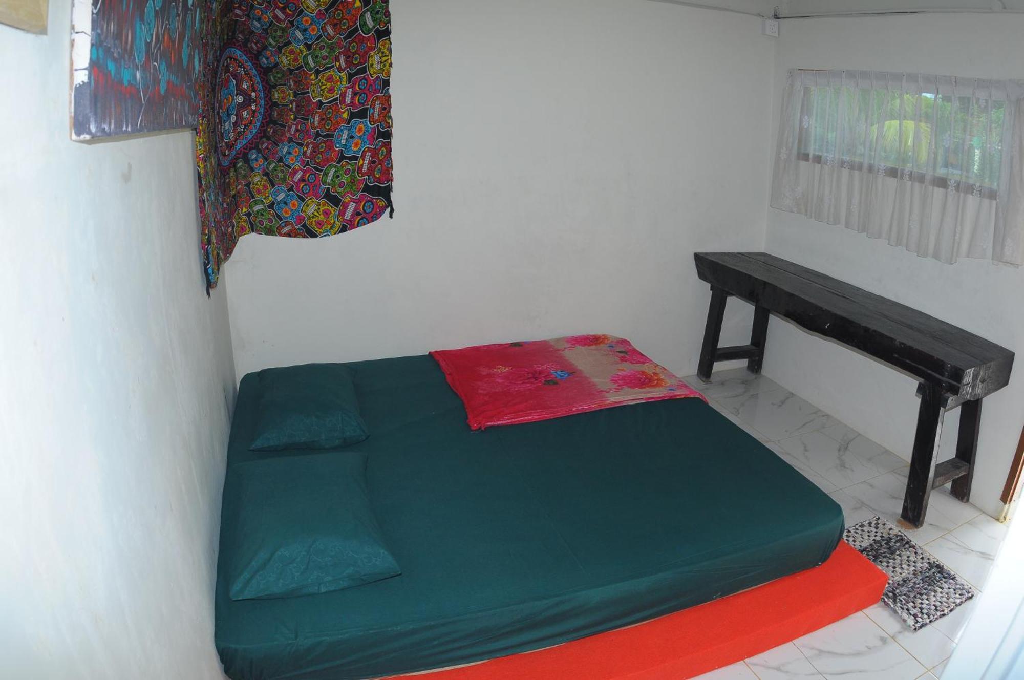 Appartement Air Manis Secret Surfcamp à Taluk Batung Extérieur photo