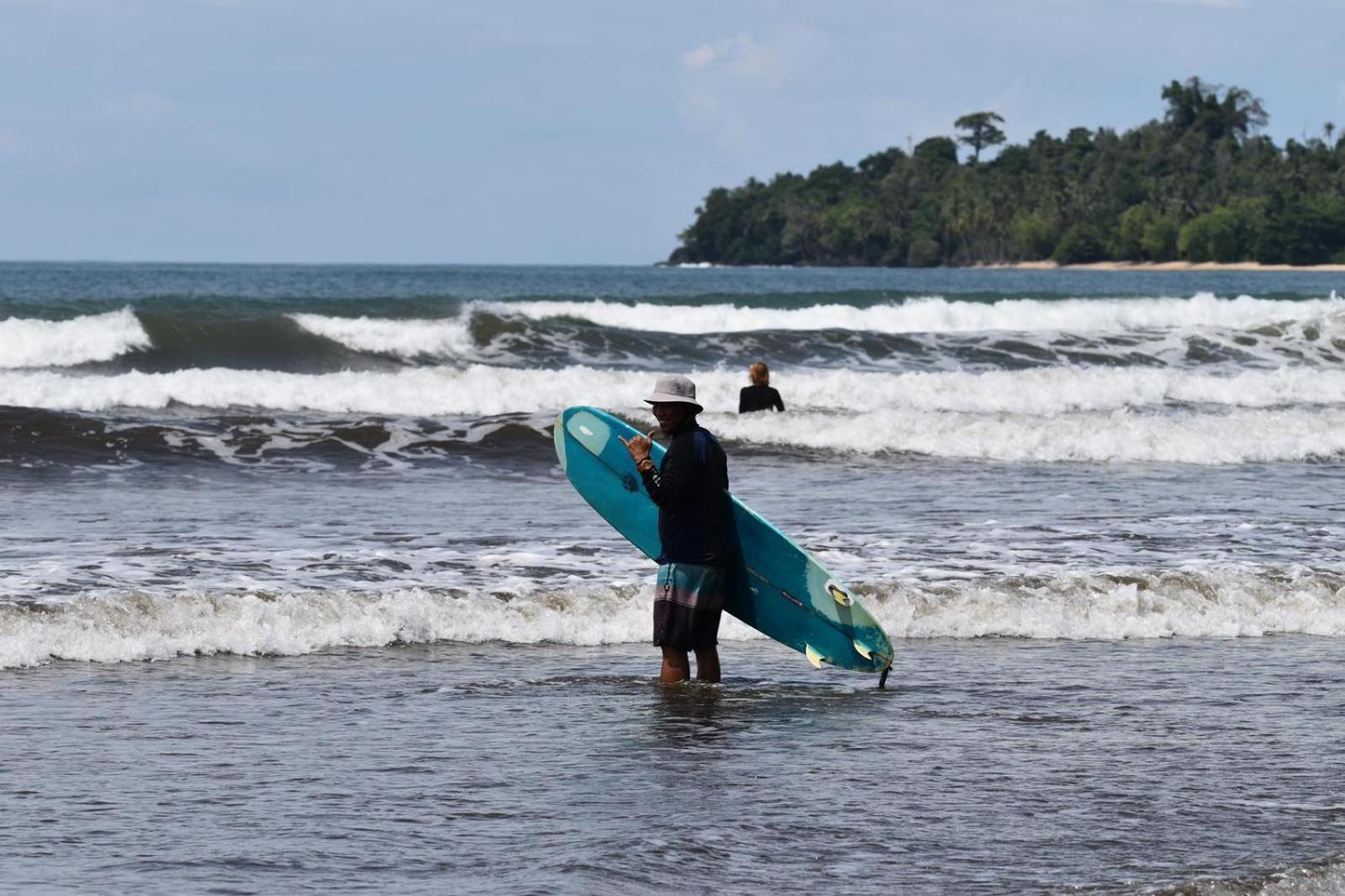 Appartement Air Manis Secret Surfcamp à Taluk Batung Extérieur photo